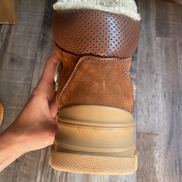 COPY - Gucci flash trek shearling boots - Picture 8 of 15